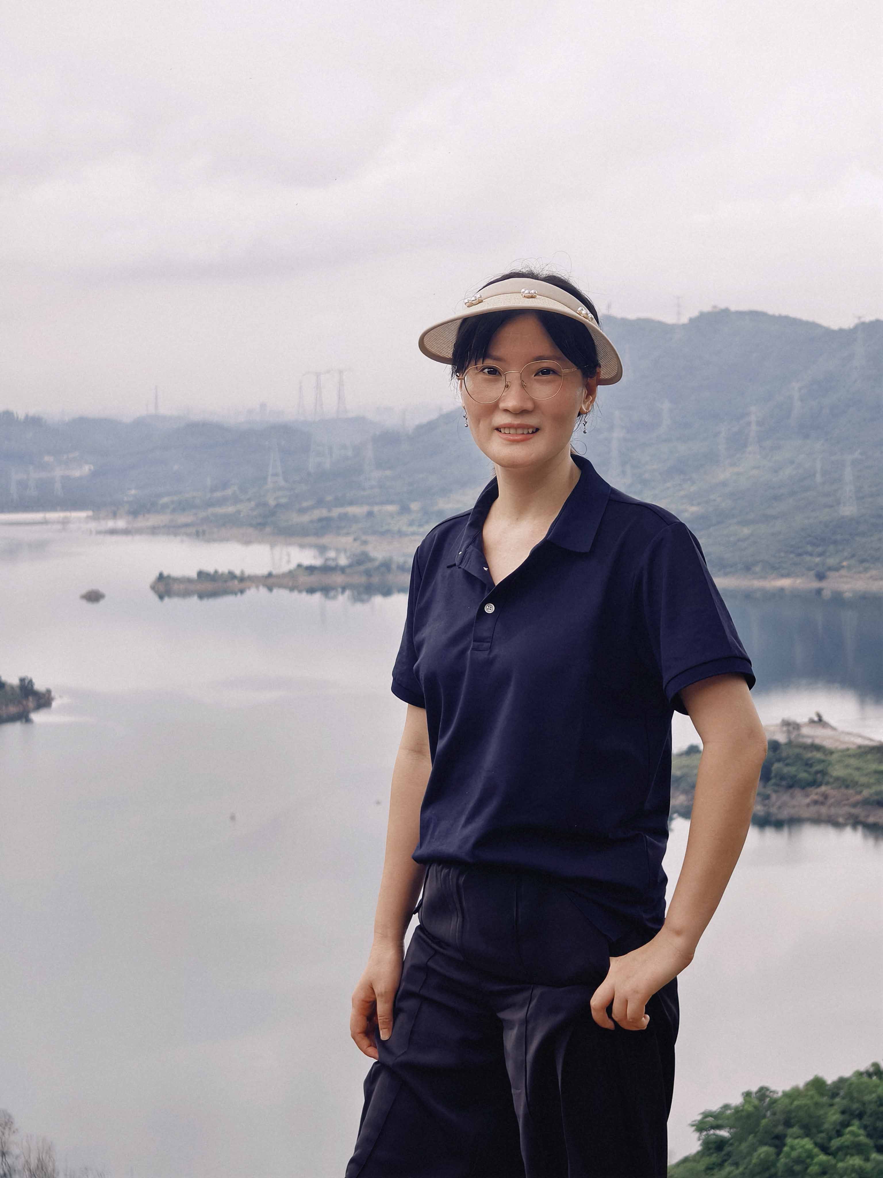 久信達科技公司員工齊聚光明區(qū)蠄蜍石，開啟活力爬山之旅暨團建活動(圖3)